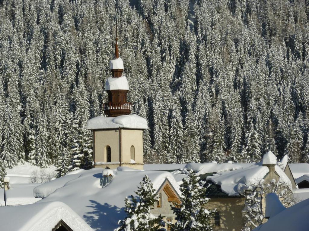 Hotel Restaurant La Couronne Chamonix Mont Blanc Exterior foto