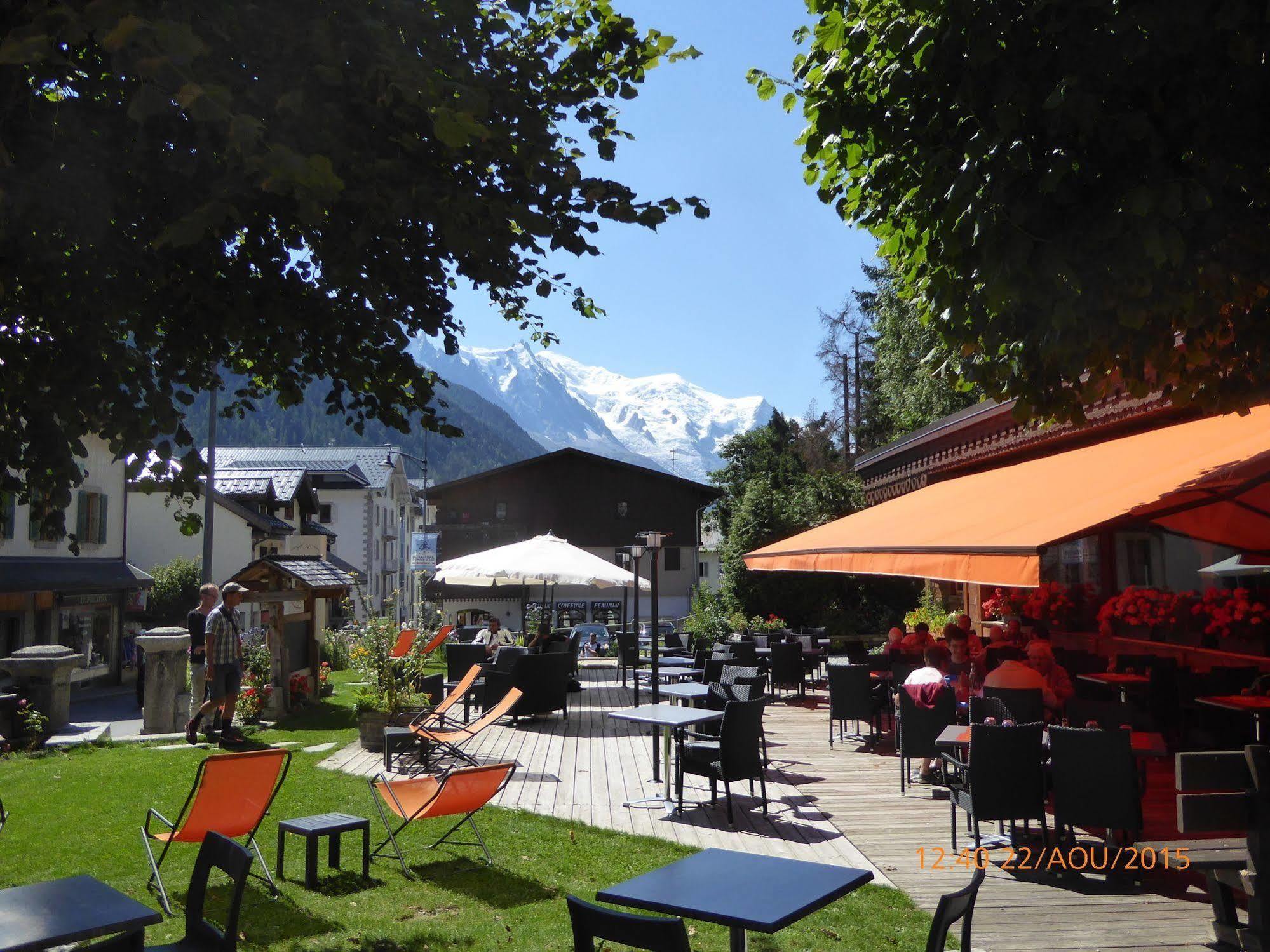 Hotel Restaurant La Couronne Chamonix Mont Blanc Exterior foto