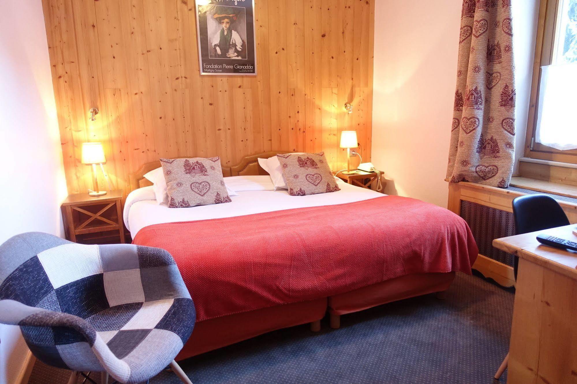 Hotel Restaurant La Couronne Chamonix Mont Blanc Exterior foto